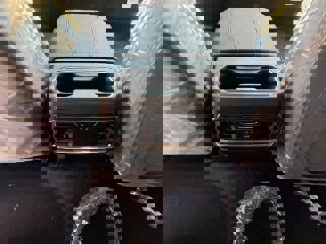 New 2026 GMC Sierra 2500 SLT w/ SLT Convenience Package image 13