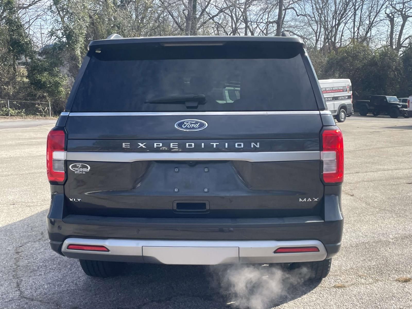 Certified 2023 Ford Expedition Max XLT image 4