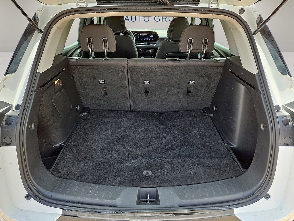 Used 2024 Chevrolet TrailBlazer LS FWD image 13