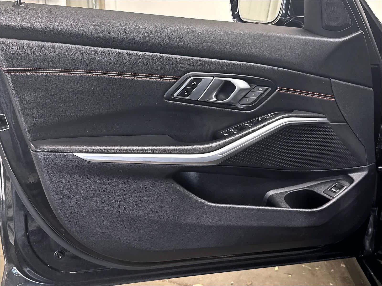 Used 2019 BMW 330i Sedan w/ Convenience Package RWD image 23
