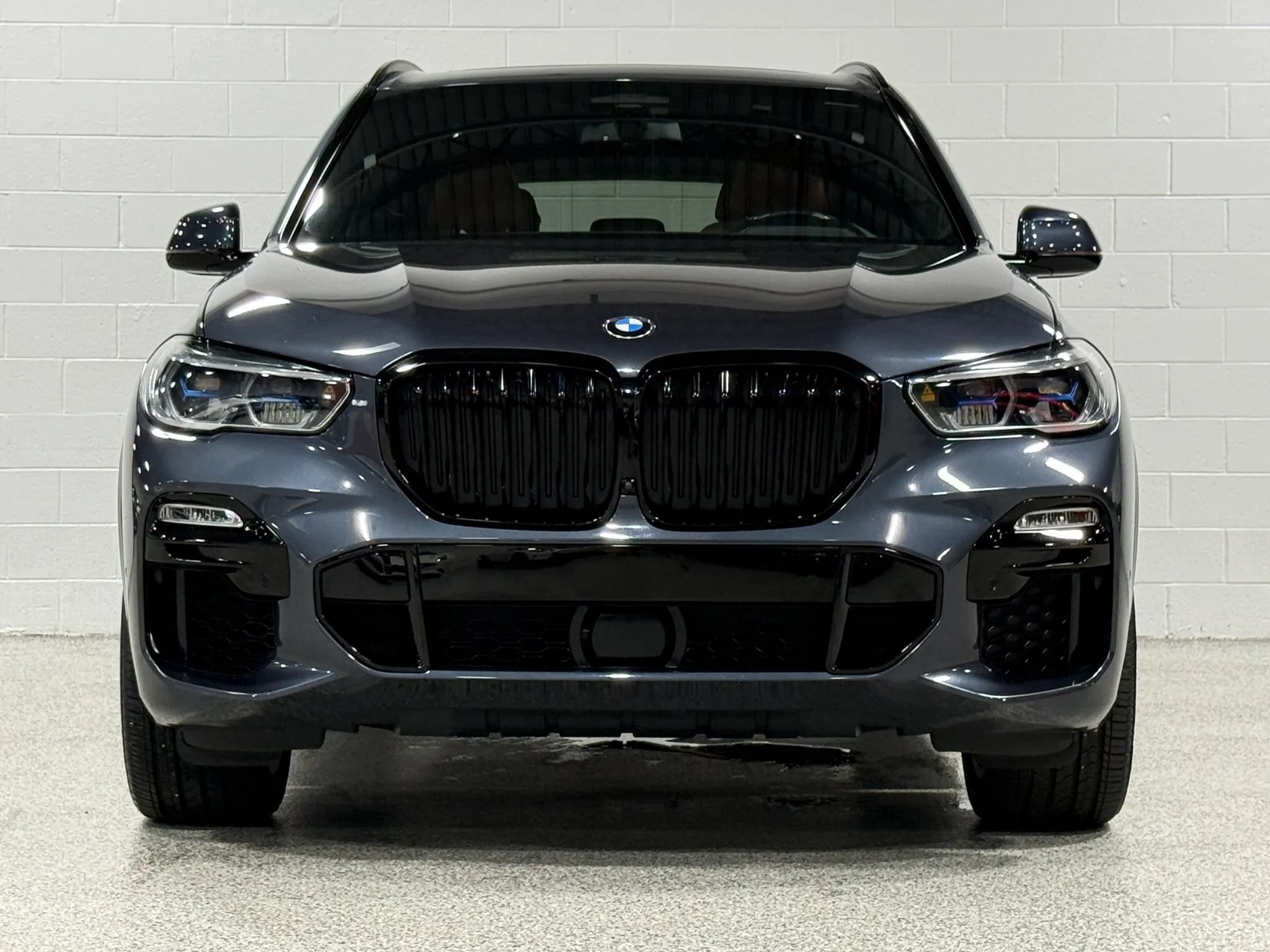 Used 2021 BMW X5 M50i w/ Executive Package AWD/4WD image 3