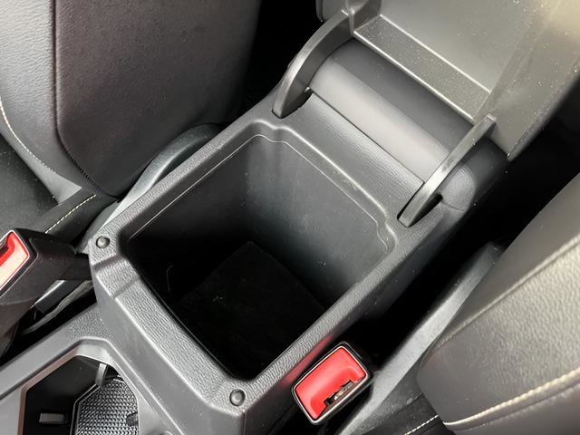 Used 2022 Volkswagen Tiguan SE image 21