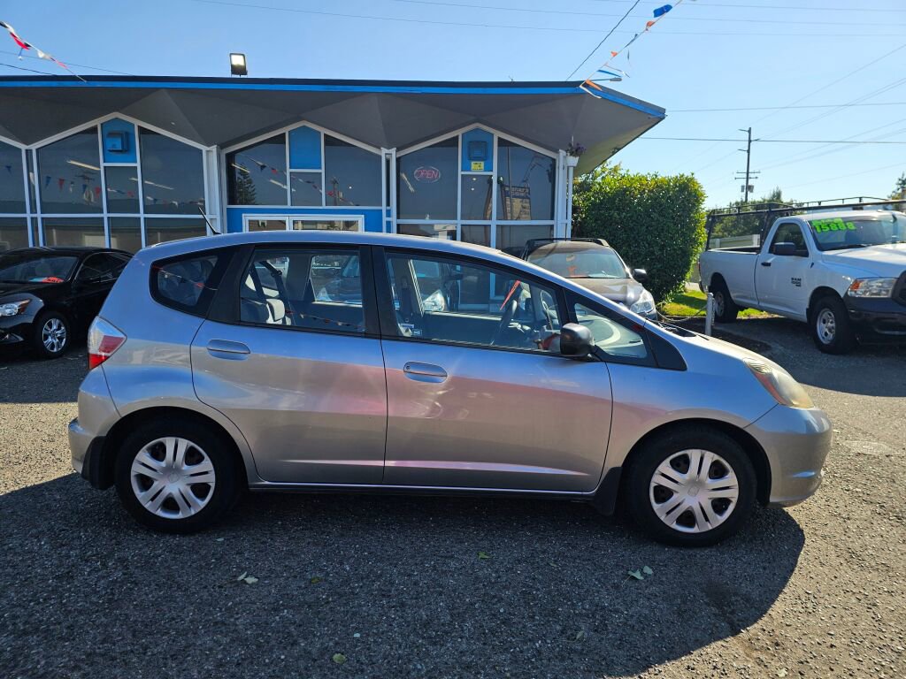 Used 2010 Honda Fit Base image 8