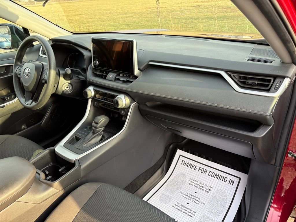 Used 2024 Toyota RAV4 LE image 17