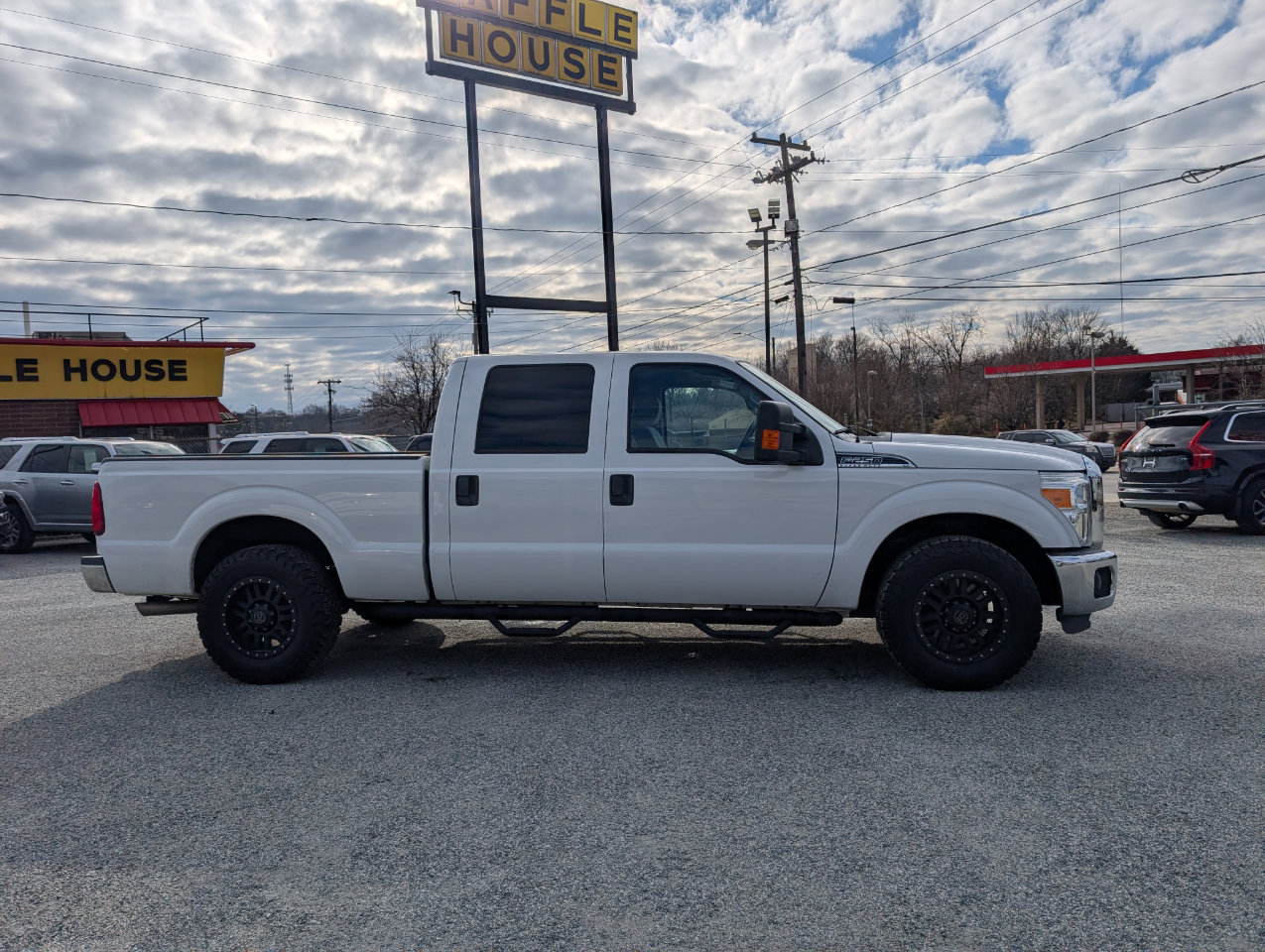 Used 2015 Ford F250 XLT w/ XLT Value Package image 5