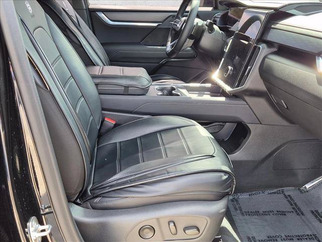 Used 2024 GMC Acadia Elevation w/ Luxury Package FWD image 19