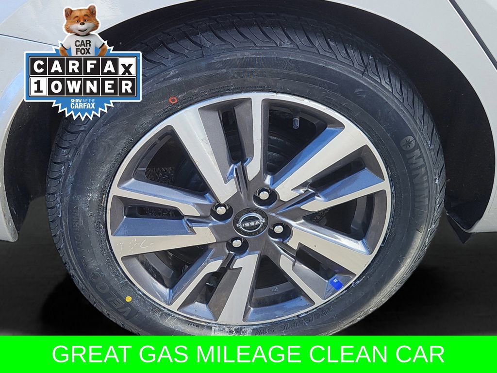 Used 2023 Nissan Versa SV image 20