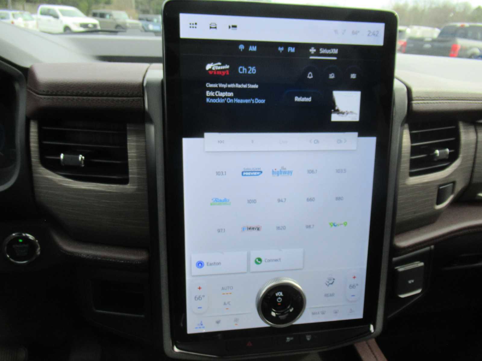 Used 2022 Ford Expedition Max Limited image 30