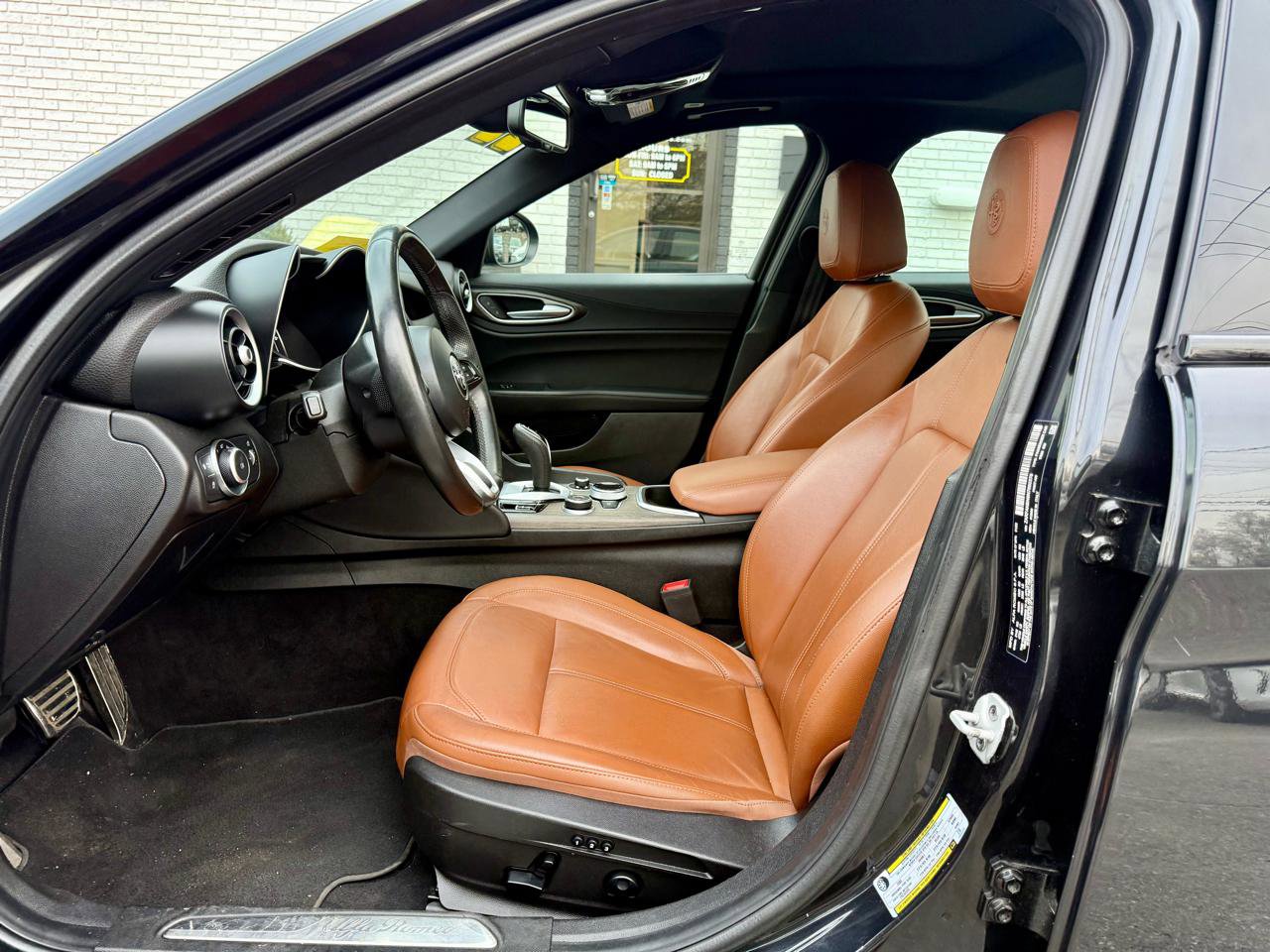 Used 2022 Alfa Romeo Giulia Ti AWD/4WD image 16