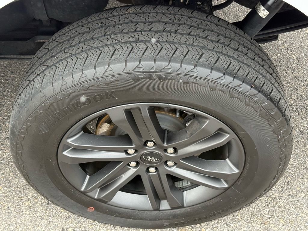 Used 2023 Ford F150 Lariat w/ Equipment Group 502A High image 10