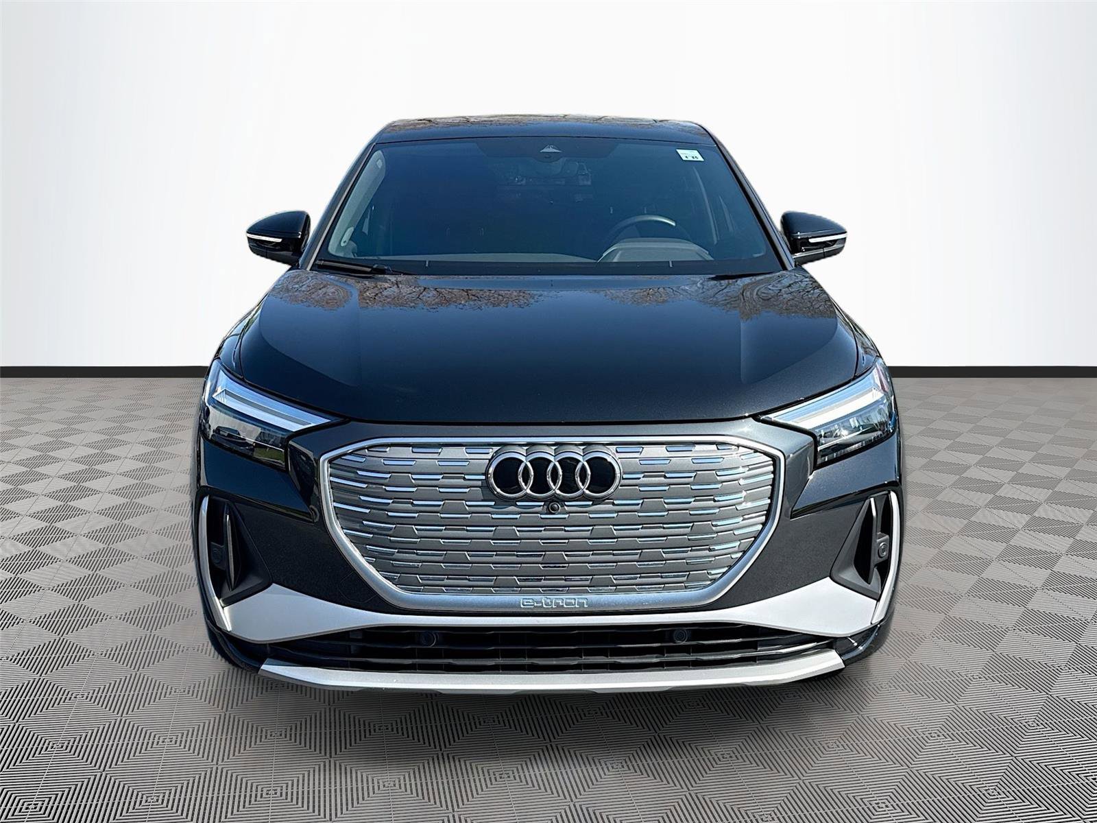 Certified 2023 Audi Q4 e-tron Premium Plus w/ Premium Plus AWD/4WD image 2