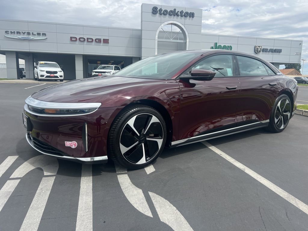 Used 2024 Lucid Air Touring image 3