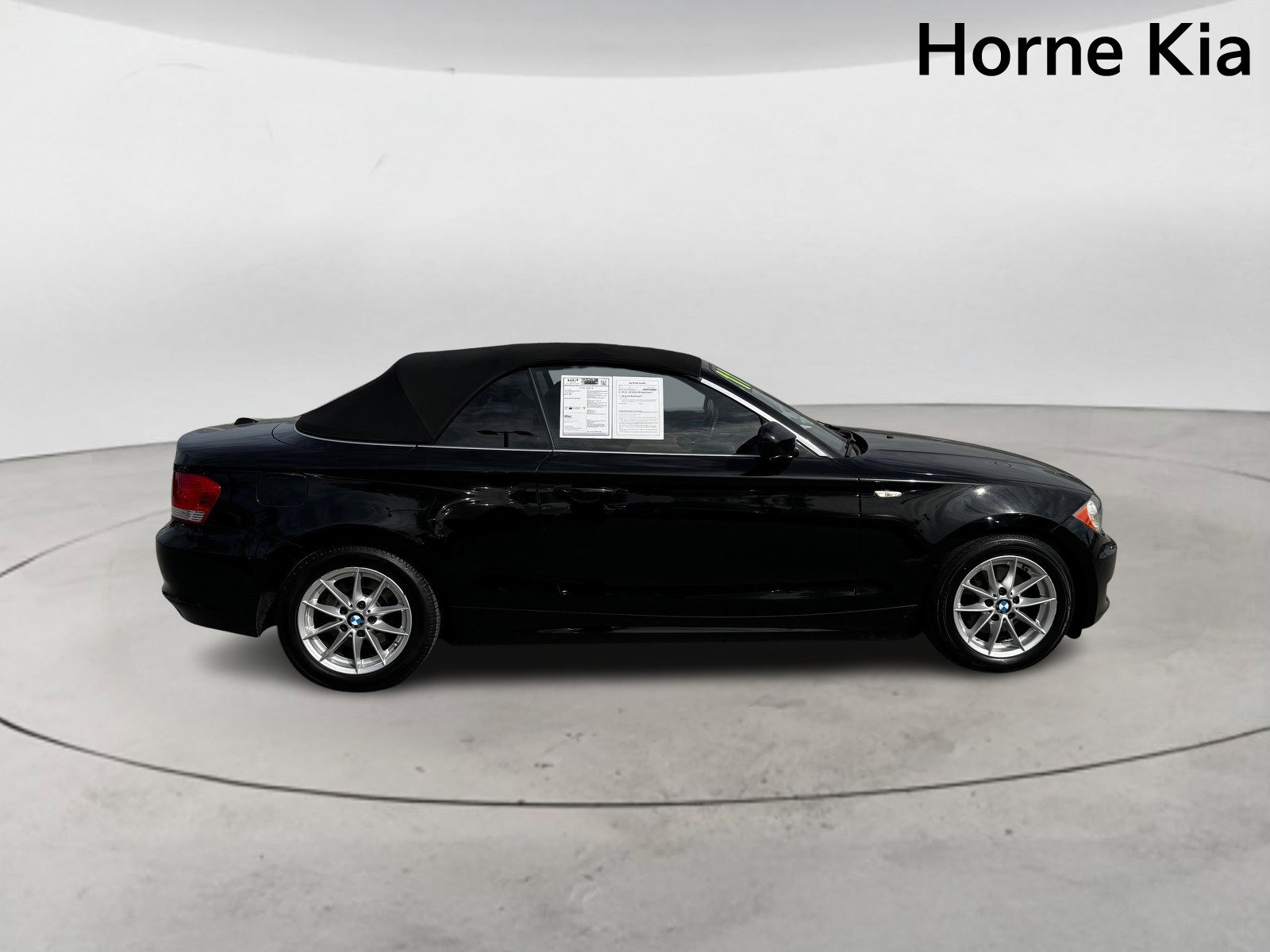 Used 2011 BMW 128i Convertible image 3