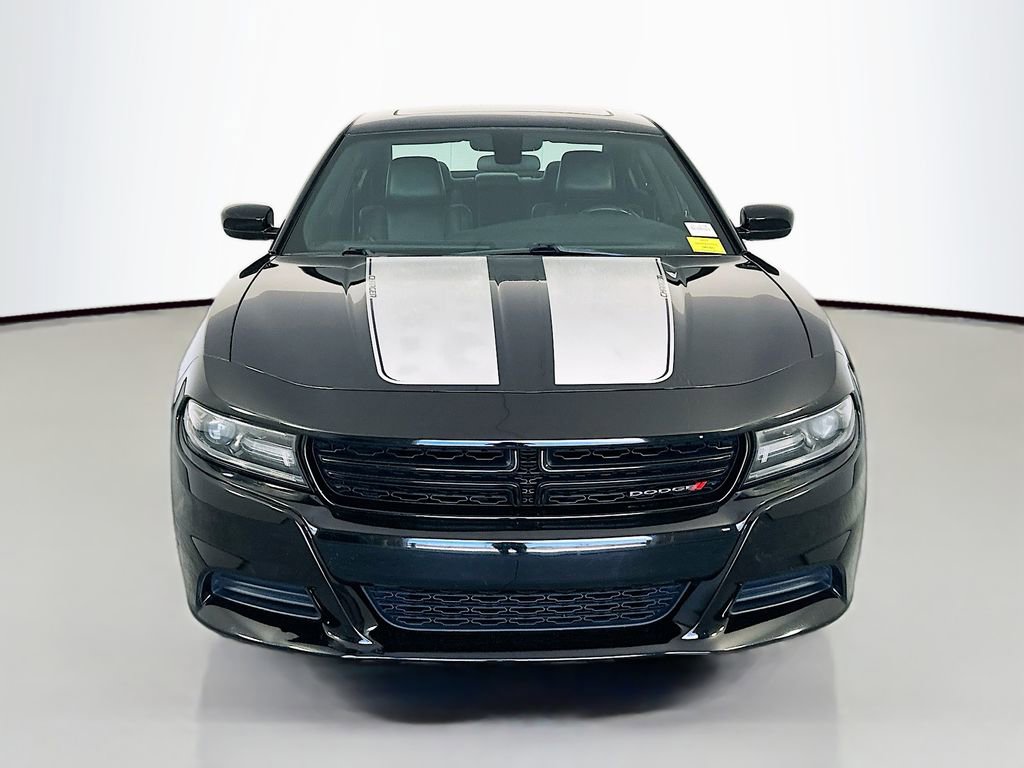 Used 2020 Dodge Charger SXT w/ Leather Interior Group image 2