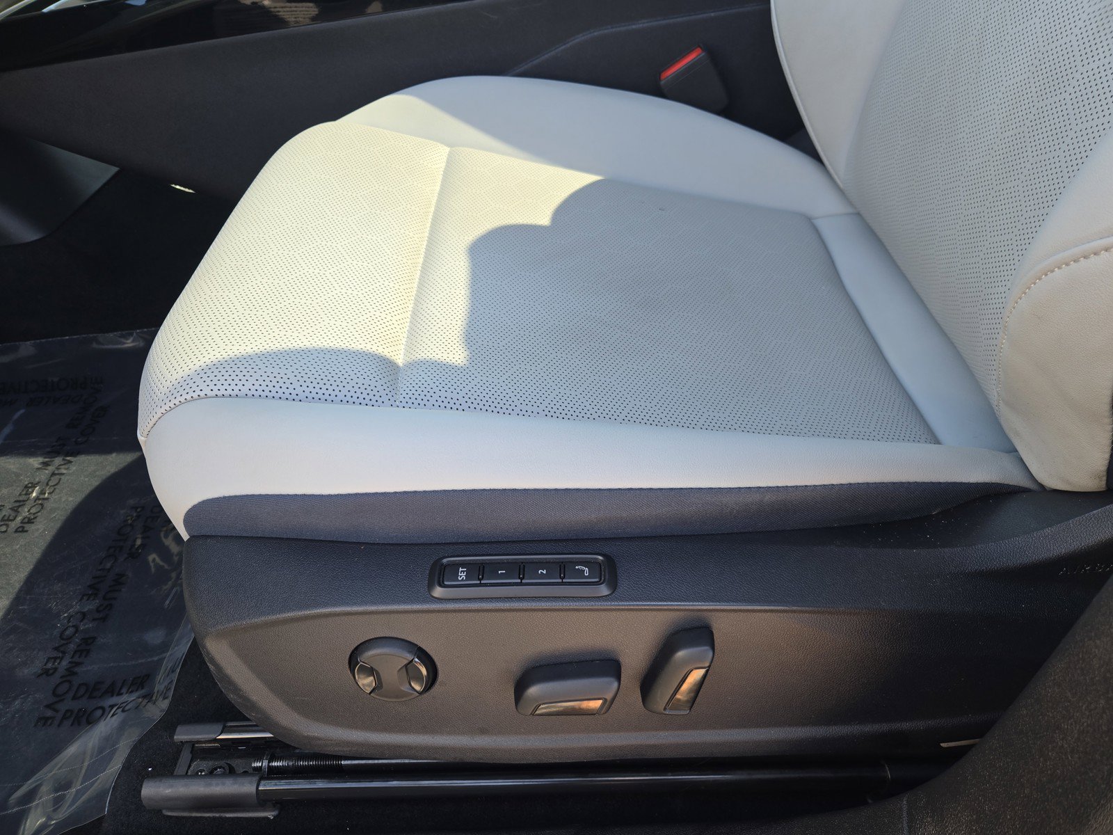 Used 2023 Volkswagen ID.4 Pro S AWD/4WD image 16