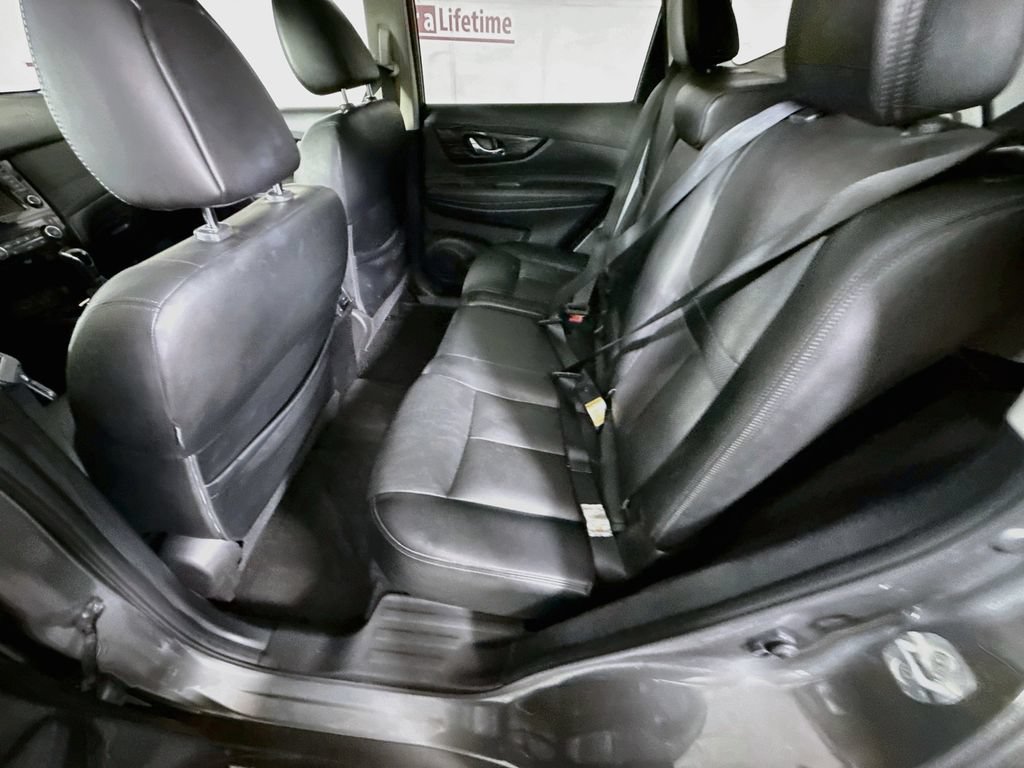 Used 2018 Nissan Rogue SL w/ Premium Package AWD/4WD image 27