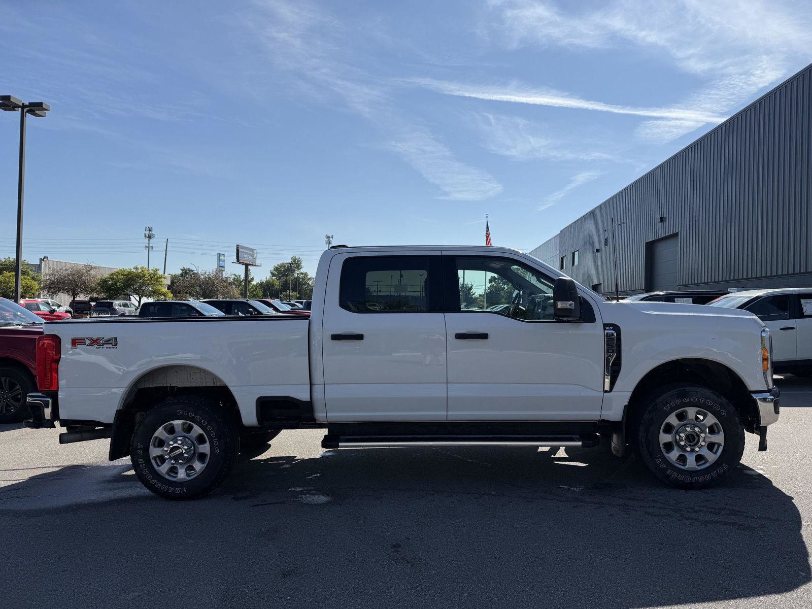 Used 2023 Ford F250 XLT w/ FX4 Off-Road Package AWD/4WD image 2