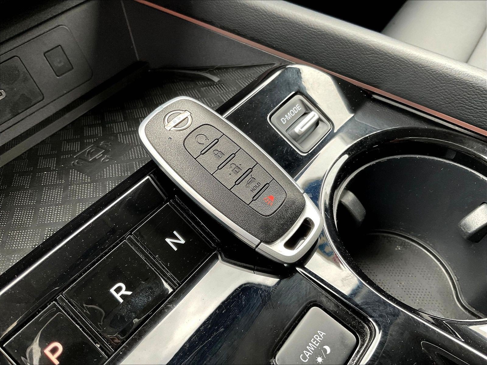 Certified 2025 Nissan Murano SL AWD/4WD image 38