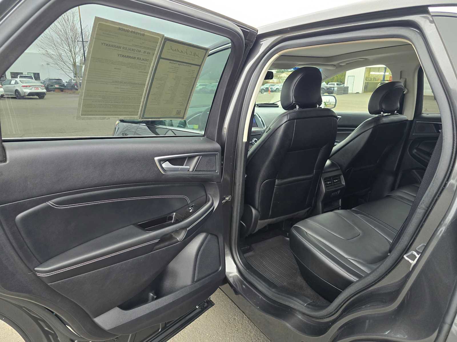 Used 2019 Ford Edge Titanium w/ Equipment Group 301A image 16