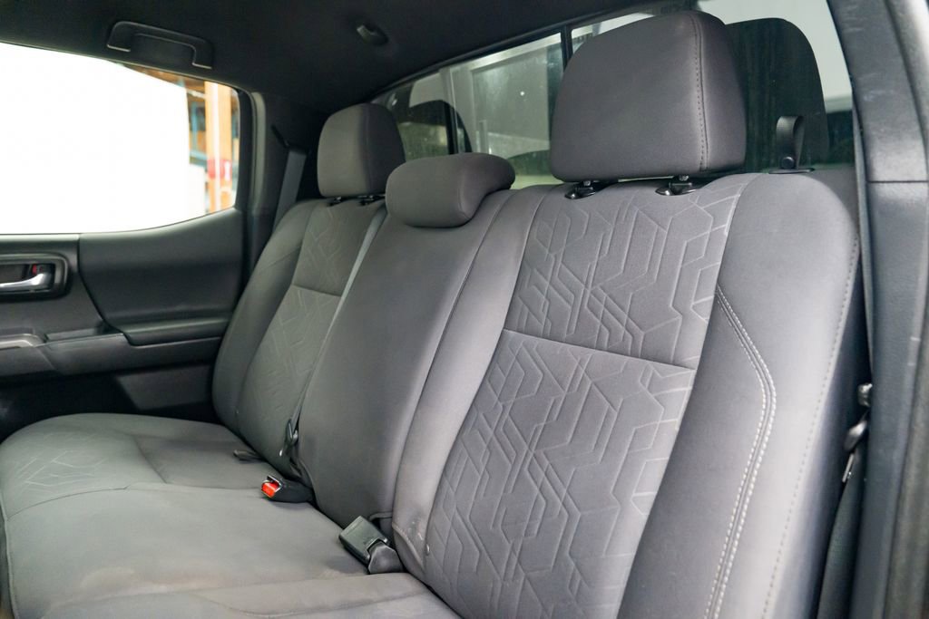 Used 2019 Toyota Tacoma TRD Off-Road image 25