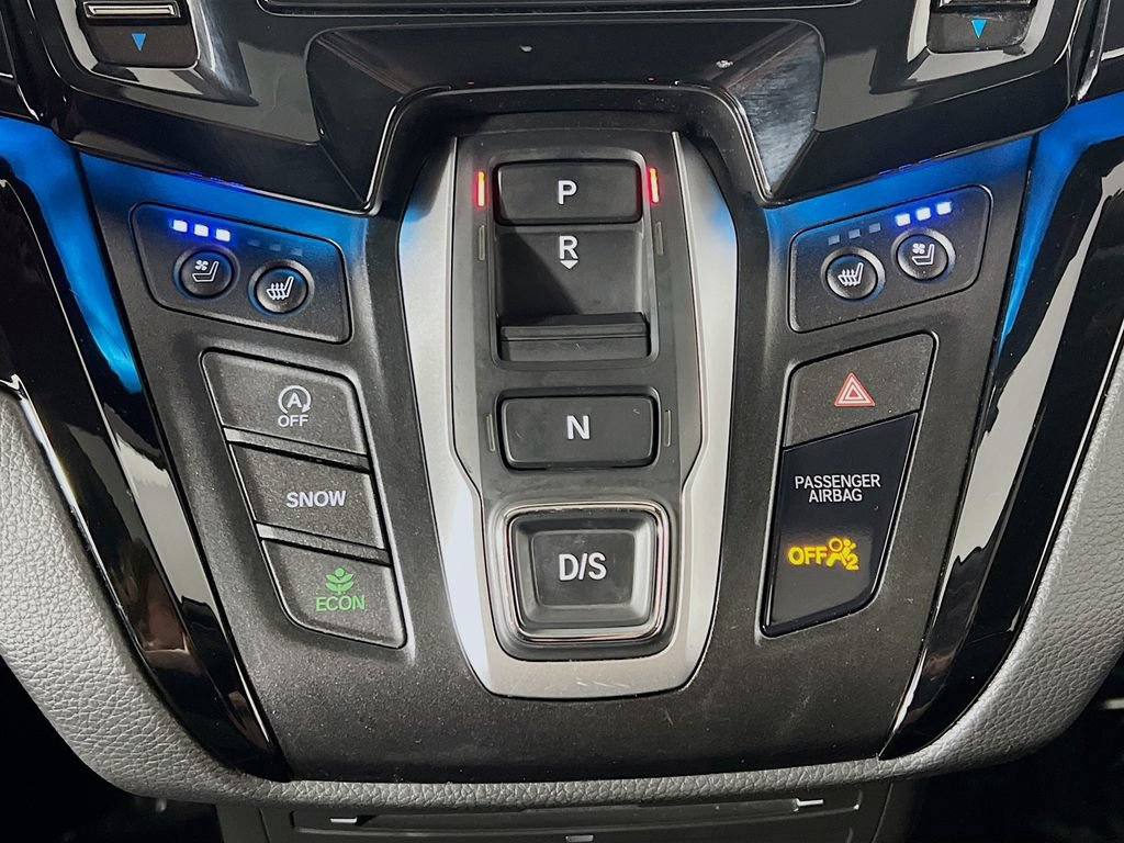 Used 2023 Honda Odyssey Elite image 17