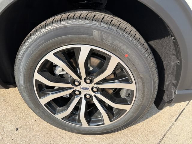 New 2026 Ford Explorer ST-Line AWD/4WD image 14