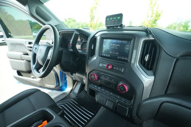 Used 2022 Chevrolet Silverado 1500 Custom Trail Boss w/ LPO, Dark Essentials Package AWD/4WD image 34