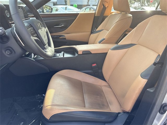 Certified 2023 Lexus ES 350 w/ Premium Package image 11