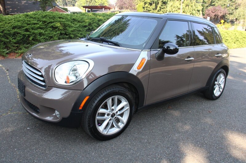 Used 2011 MINI Cooper Countryman FWD image 1