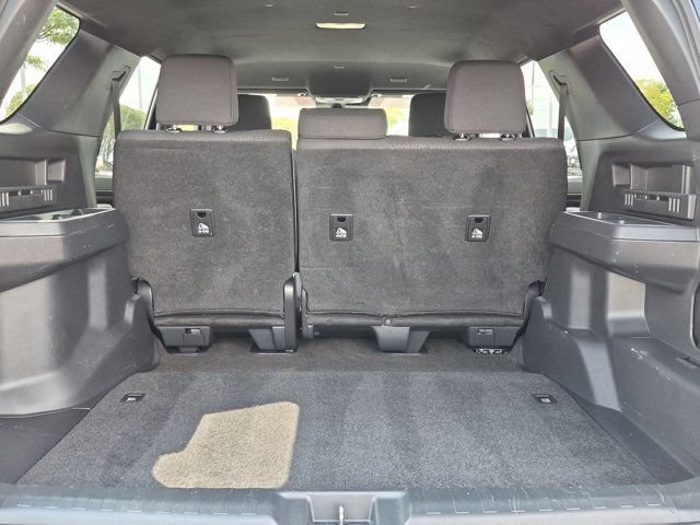 Certified 2025 Toyota 4Runner SR5 AWD/4WD image 17