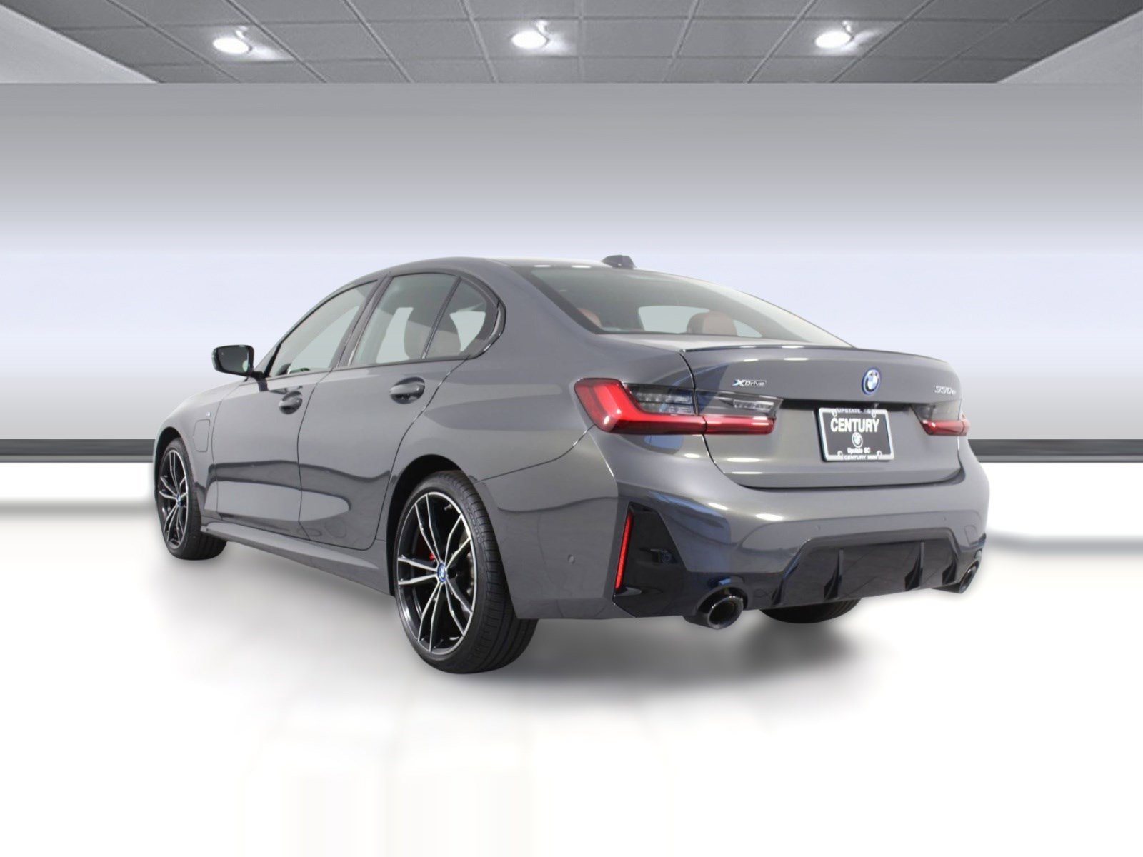 Used 2024 BMW 330e xDrive w/ Premium Package image 3