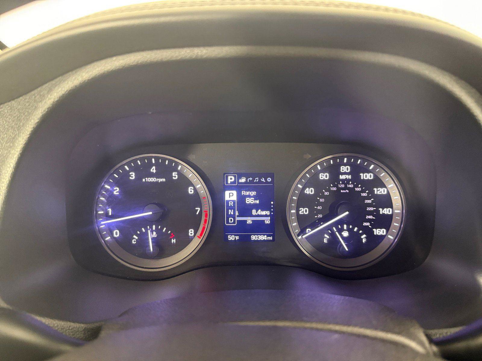 Used 2017 Hyundai Tucson SE Plus AWD/4WD image 2