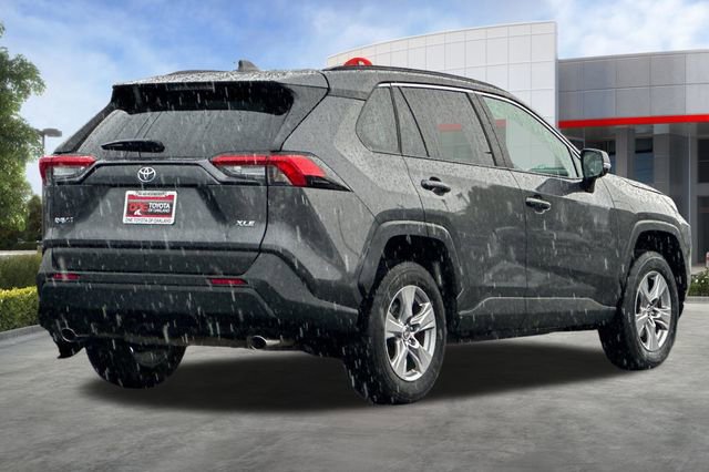 Certified 2025 Toyota RAV4 XLE FWD image 5
