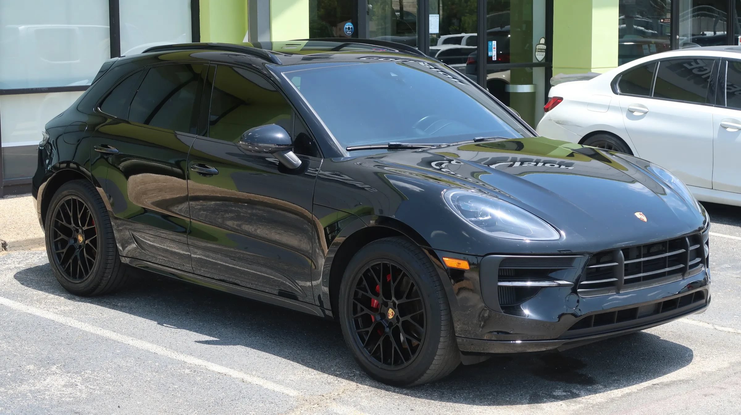 Used 2021 Porsche Macan GTS AWD/4WD image 5