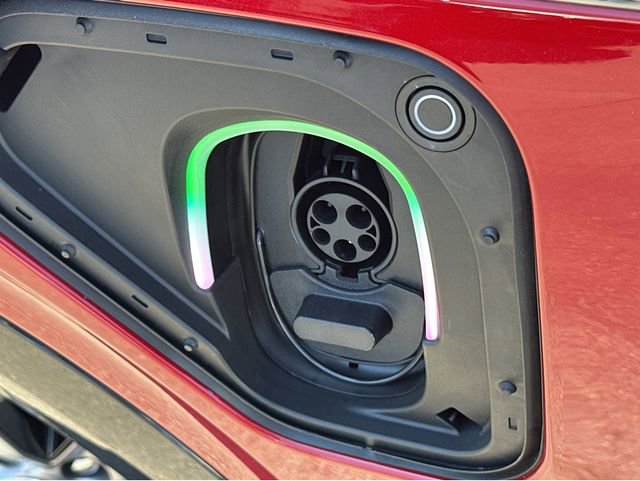 New 2026 Cadillac Vistiq Sport w/ LPO, Floor Liner Package image 4