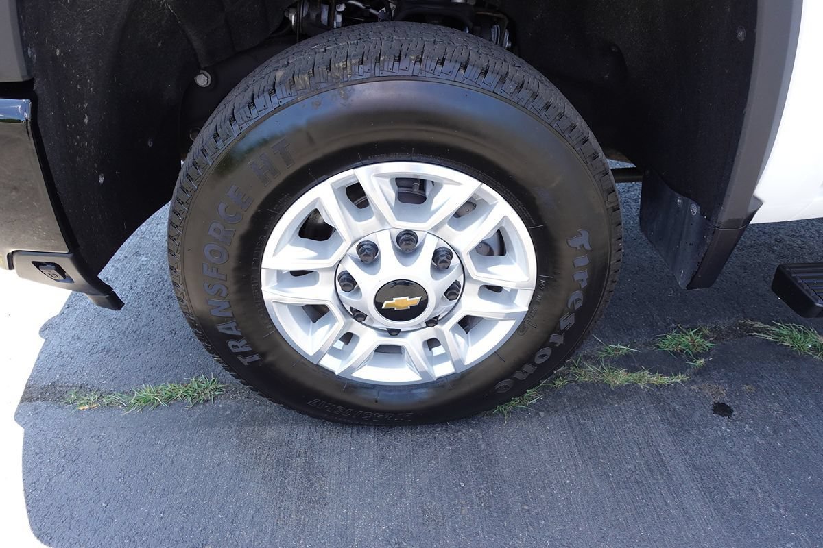 Used 2025 Chevrolet Silverado 2500 W/T AWD/4WD image 51
