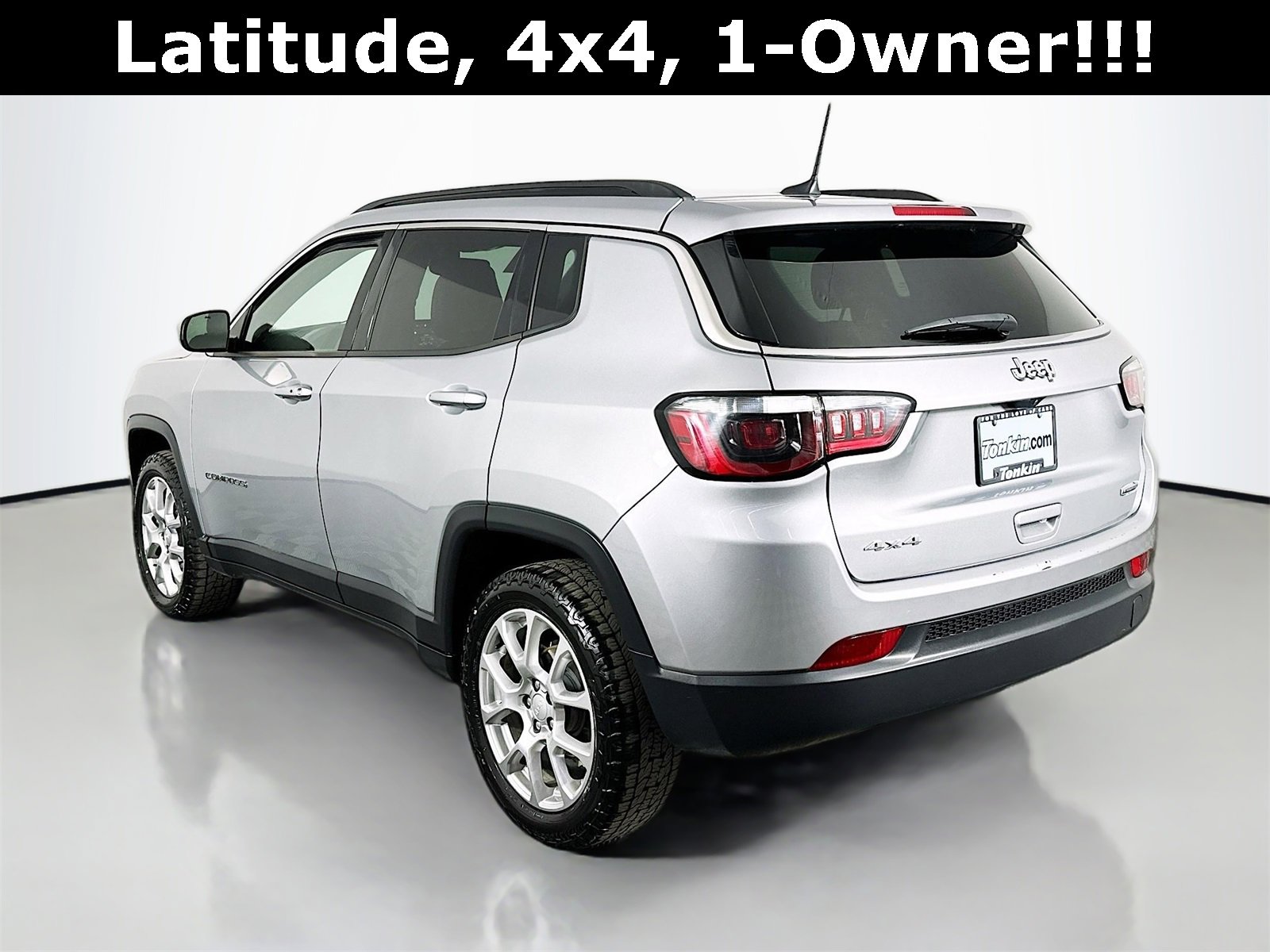 Used 2023 Jeep Compass Latitude w/ Sun and Sound Group image 6