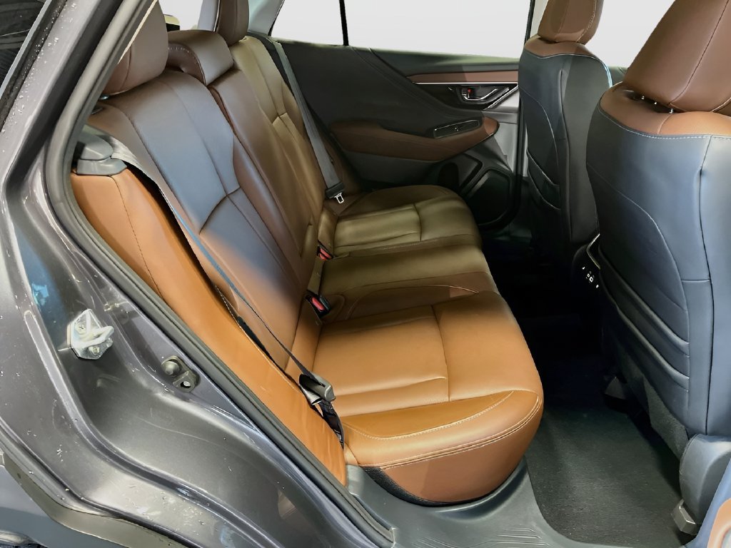 Used 2023 Subaru Outback Touring AWD/4WD image 28
