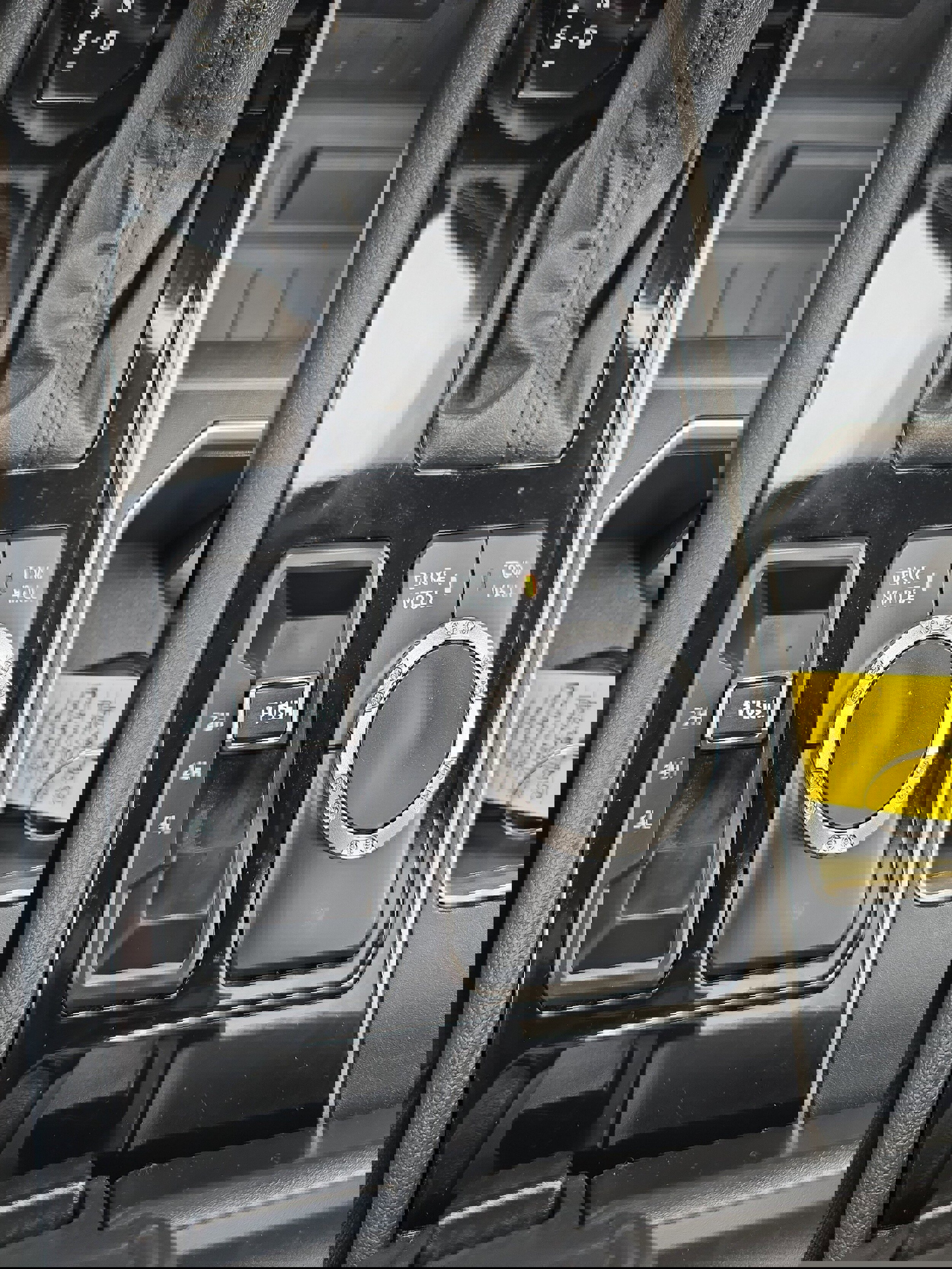 Used 2022 Toyota Tundra Limited image 19