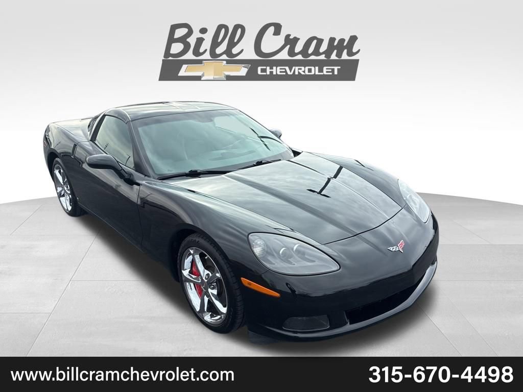 Used 2007 Chevrolet Corvette Coupe w/ Preferred Equipment Group RWD image 1