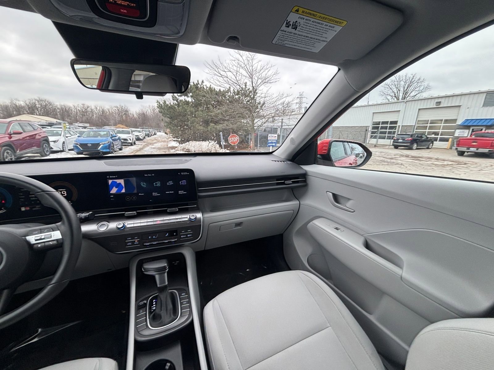 Used 2025 Hyundai Kona SEL image 34