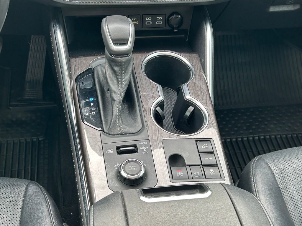 Used 2023 Toyota Highlander Limited image 22