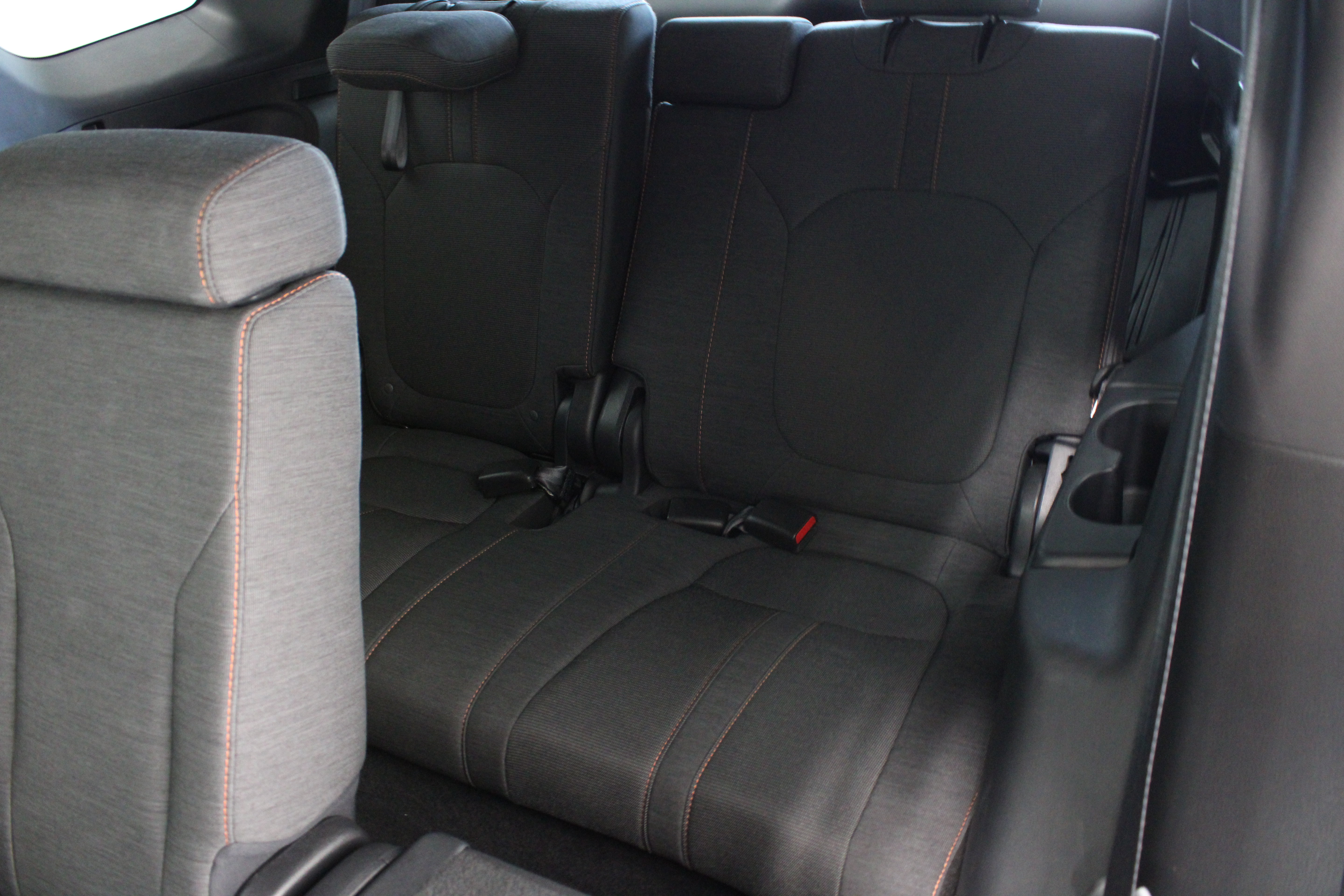 Used 2025 Honda Pilot Sport image 32