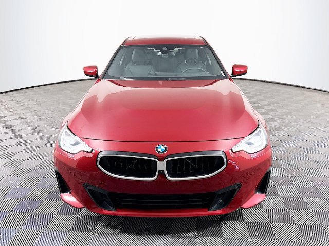 Used 2025 BMW 230i Coupe w/ Premium Package RWD image 2