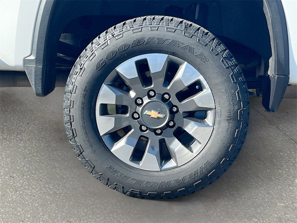 Used 2021 Chevrolet Silverado 2500 Custom w/ Custom Value Package image 27