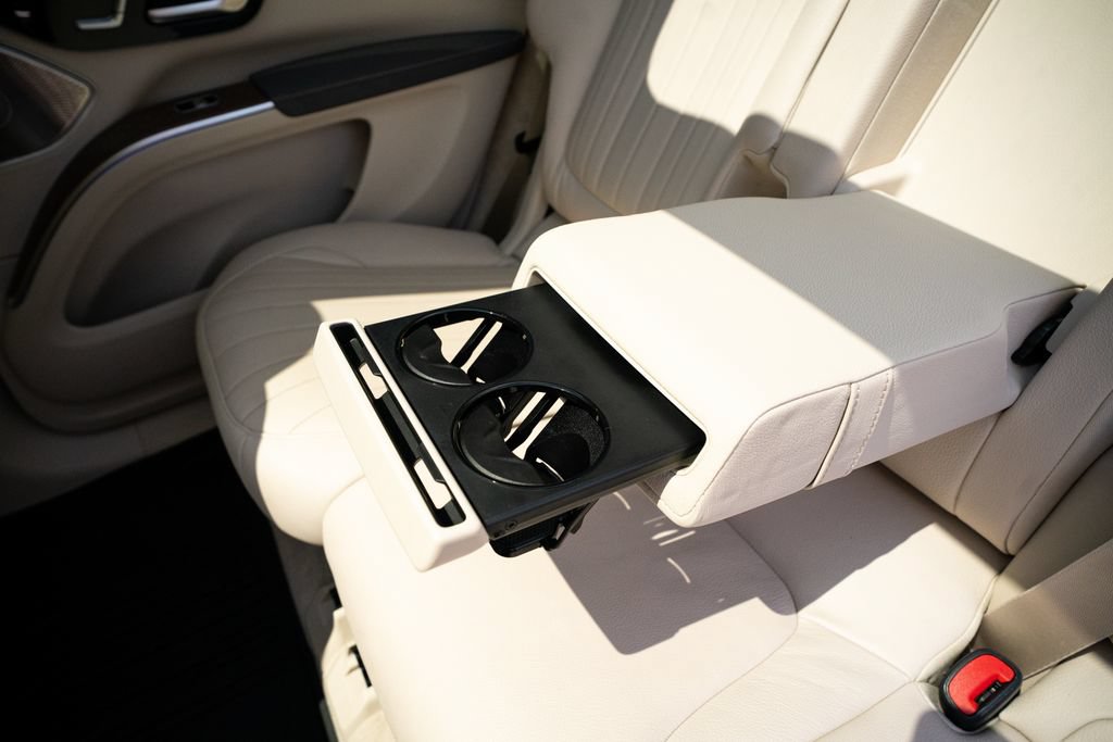 Used 2023 Mercedes-Benz EQS 450+ SUV image 49