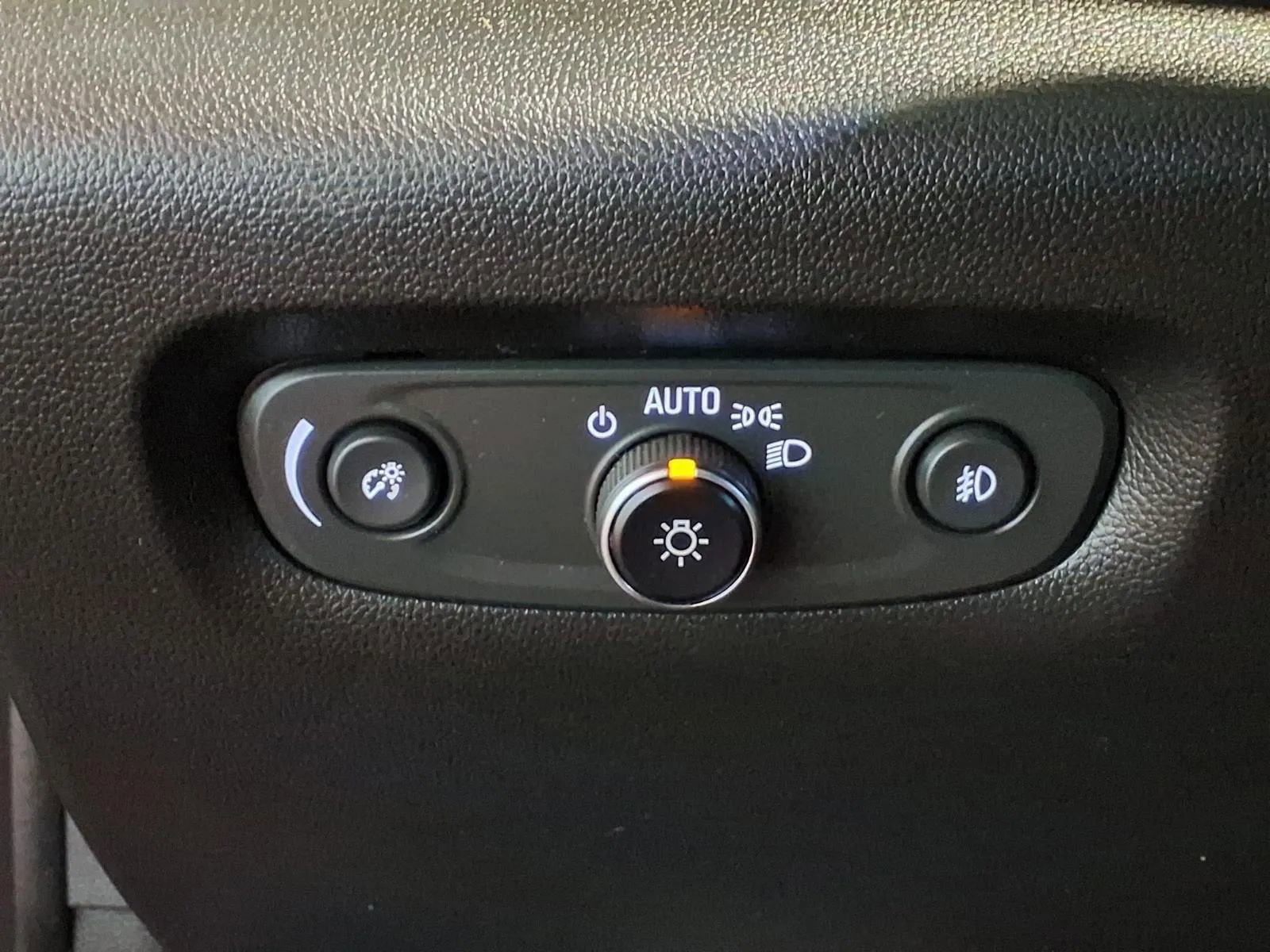 Used 2019 Chevrolet Traverse LT AWD/4WD image 22