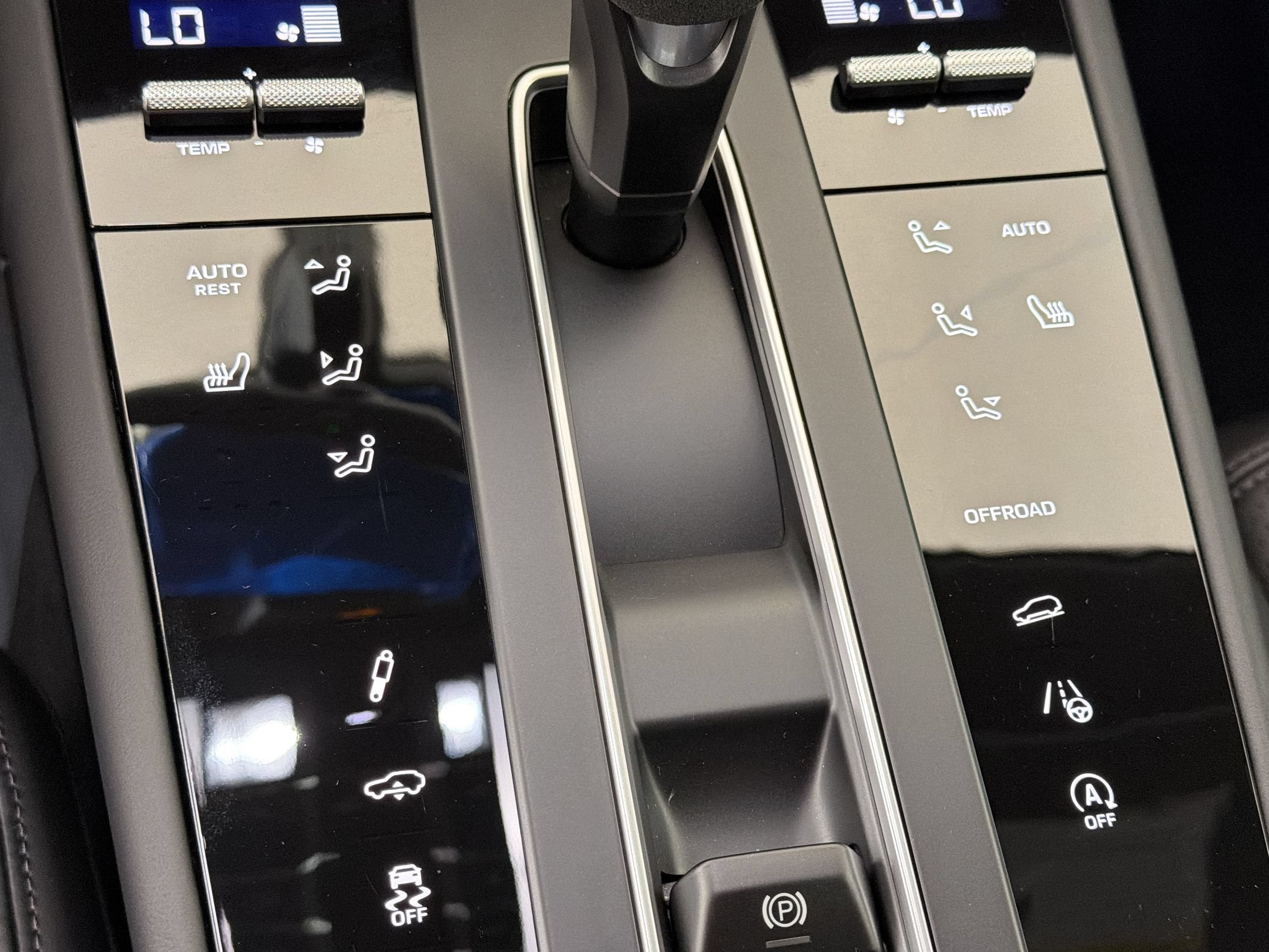 New 2026 Porsche Macan S AWD/4WD image 21