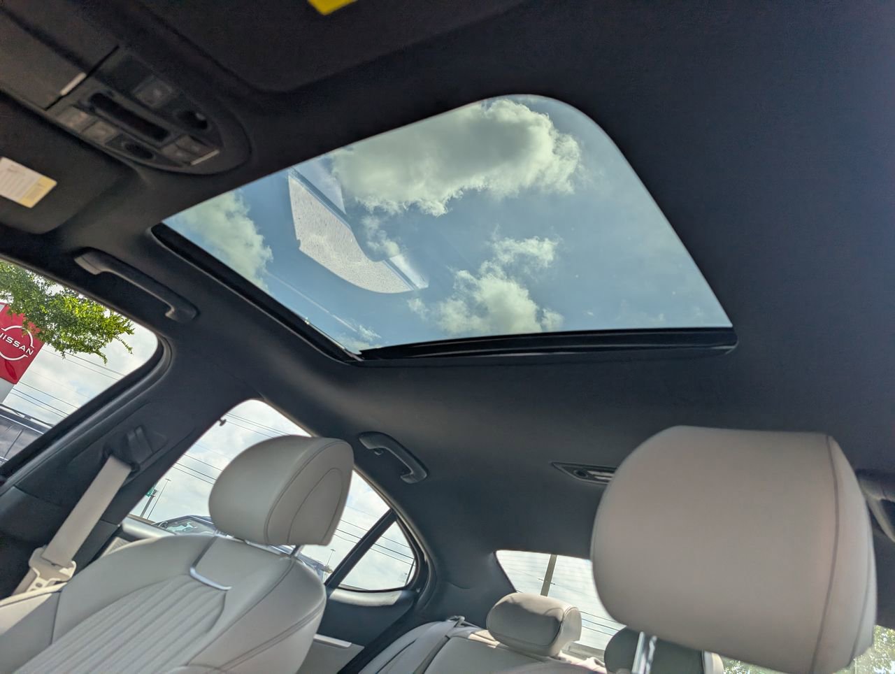 Used 2023 Genesis G70 2.0T w/ Sport Prestige Package image 26