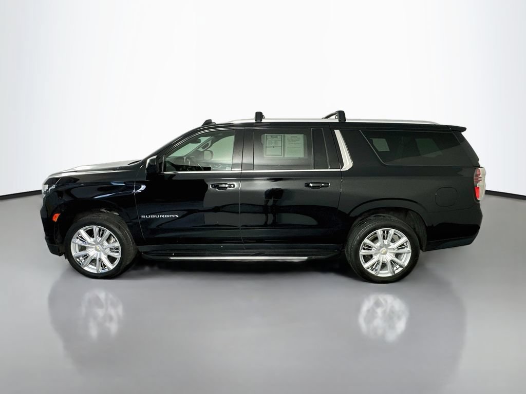 Used 2021 Chevrolet Suburban LT AWD/4WD image 4